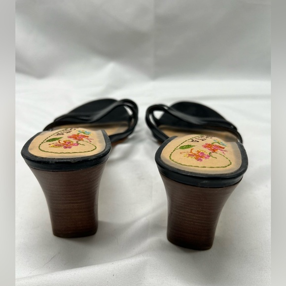 TABITA black Leather Open Toe Heels with Embroidery - Picture 6 of 8